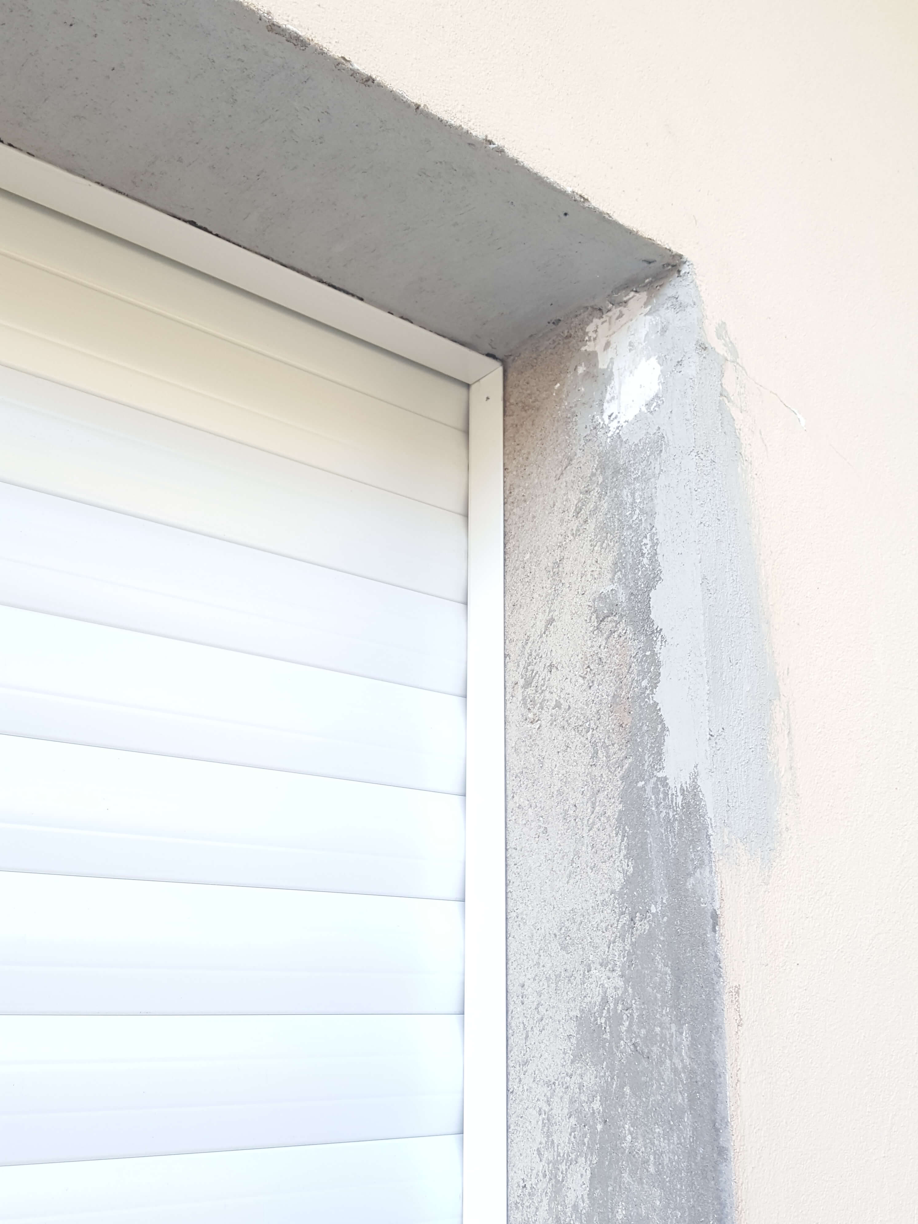 Retouche sur façade: comment retrouver la bonne teinte de peinture